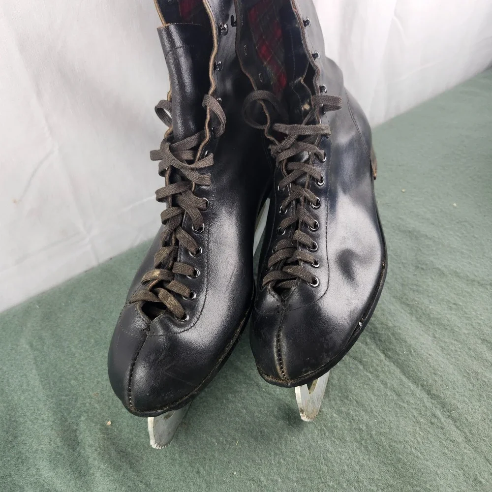 Vintage 1970s/1980s Icecablades Black Leather Ice Skates Canada Size‎ 11